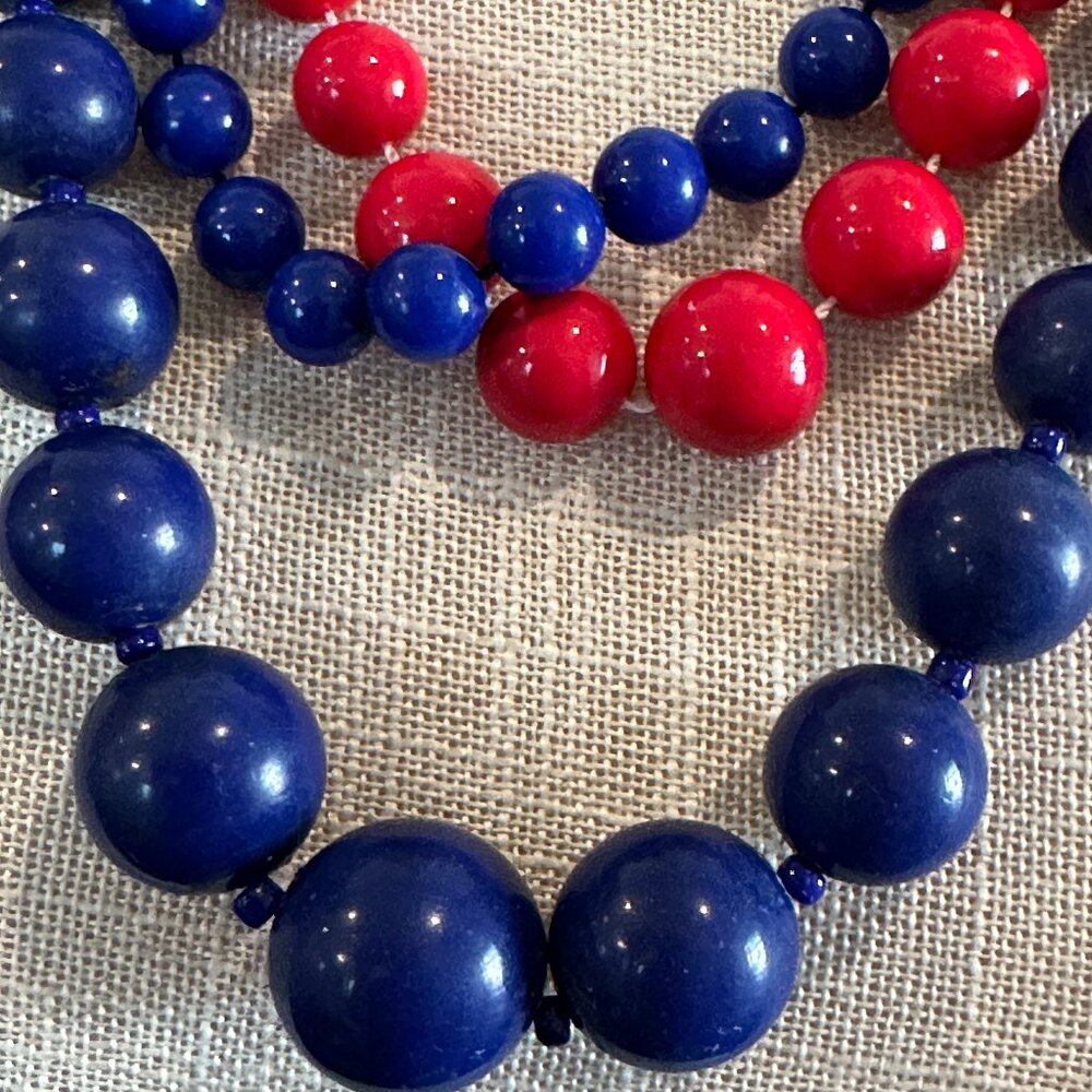 Bundle of 3 Vintage Beaded Necklaces - Picture 4 of 7